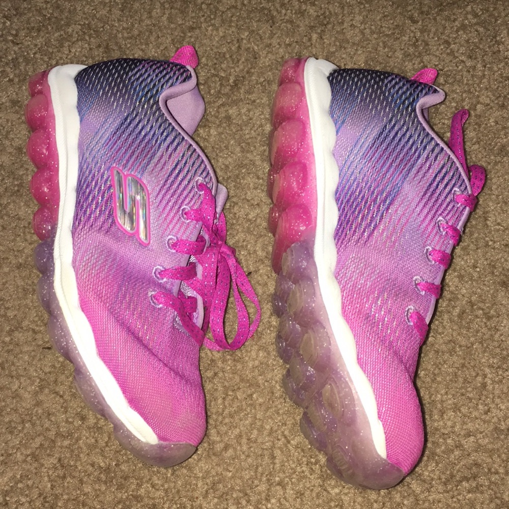 Shoes - Picture 2 of 3